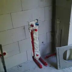 Jakie instalacje przed tynkami? Kluczowe elementy, które musisz znać