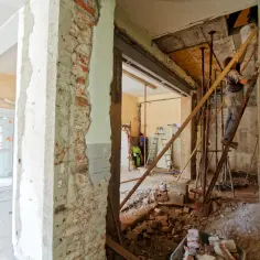 Remont starego domu od czego zacząć: uniknij kosztownych błędów
