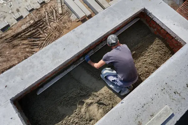 Beton wodoszczelny W8 - Co oznacza i jak uniknąć przecieków?