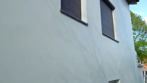 Najlepsze farby do malowania tynku cementowo wapiennego na zewnątrz